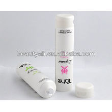 Tube blanc pliant en plastique pour shampooing